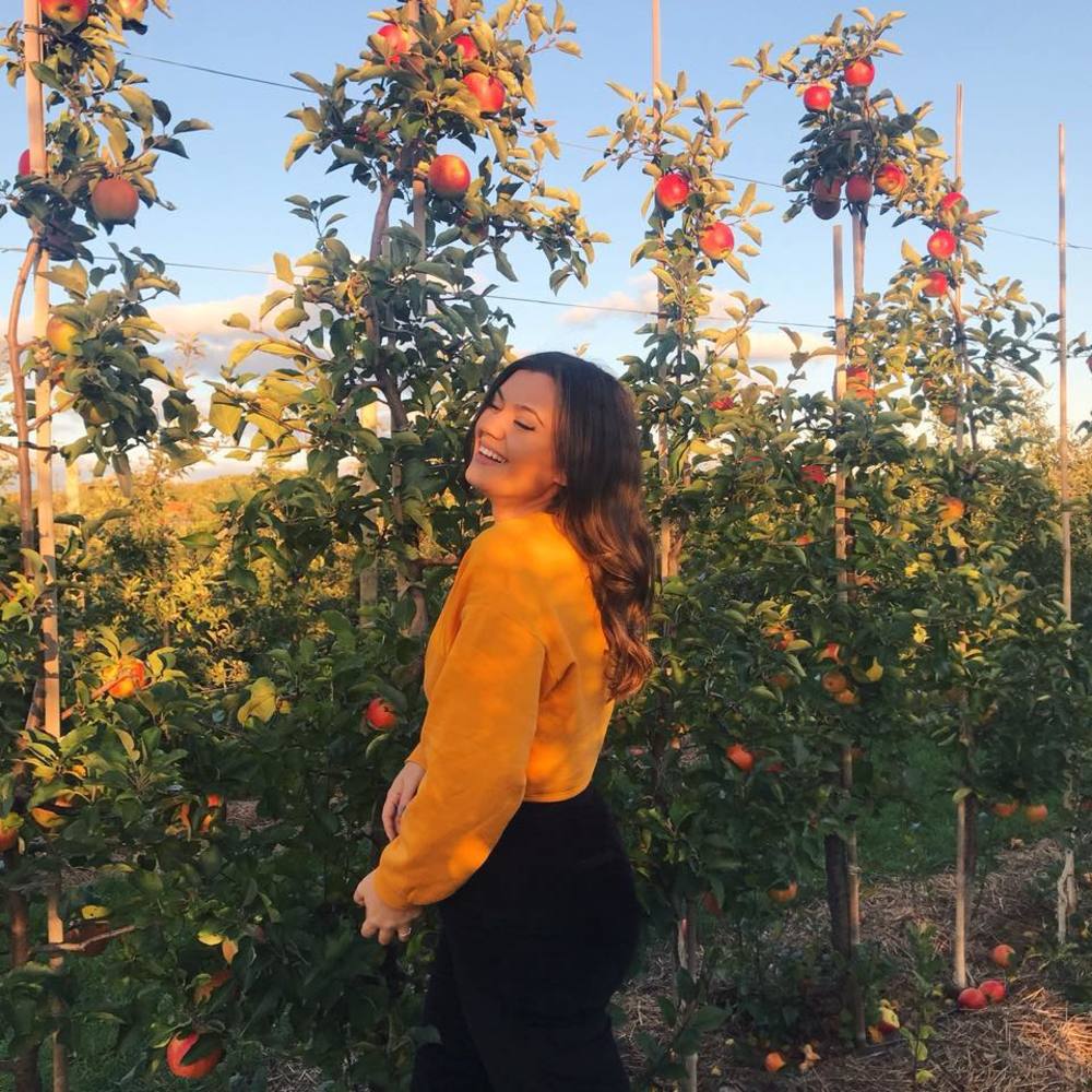 Meet your Posher, Jessica